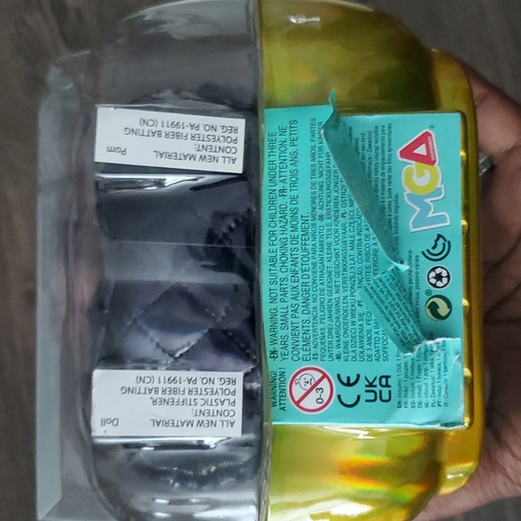 🖤 Na! Na! Na! Surprise Maxwell Dane Glam series Soft Fashion Doll + Pom Purse - Picture 5 of 5